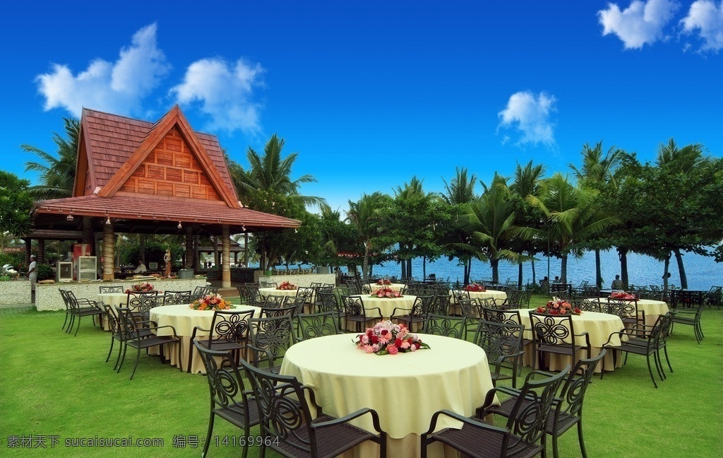 海边 餐厅 通透 型 酒店 房舍 圆台 椅子 鲜花 整齐摆放 绿草地 热带树 大海 蓝天白云 景观 自然风景摄影 人文景观 旅游摄影