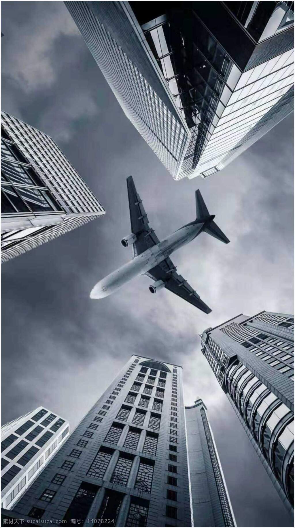 高楼 上空 飞机 客机 空中客机 客机拍摄 客机摄影 乌云下的客机 客机旅游 现代科技 交通工具