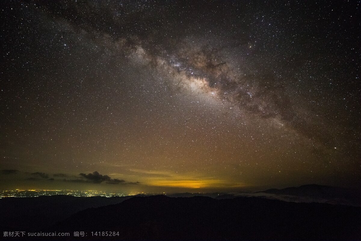 夜景天空 蓝天 白云 白云蓝天 蓝天背景素材 白云素材 普度众生光芒 天空云彩 天空 逆光天空 佛光普照 云海素材 白云蓝天图 佛光普照大地 云朵 夜晚的天空 夜景 红色的云 恐怖天空 自然景观 自然风景 旅游摄影